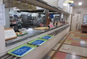 大学学食トレイリクルート広告
